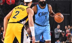 九游娱乐官方网站-快船完胜公牛，小卡得到29分