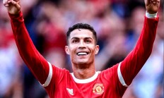 九游娱乐网页-包含曼城险胜尤文，C罗逆转建功英超的词条