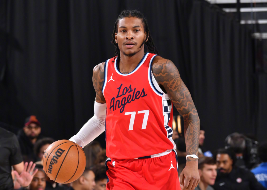 快船完胜公牛，小卡得到29分