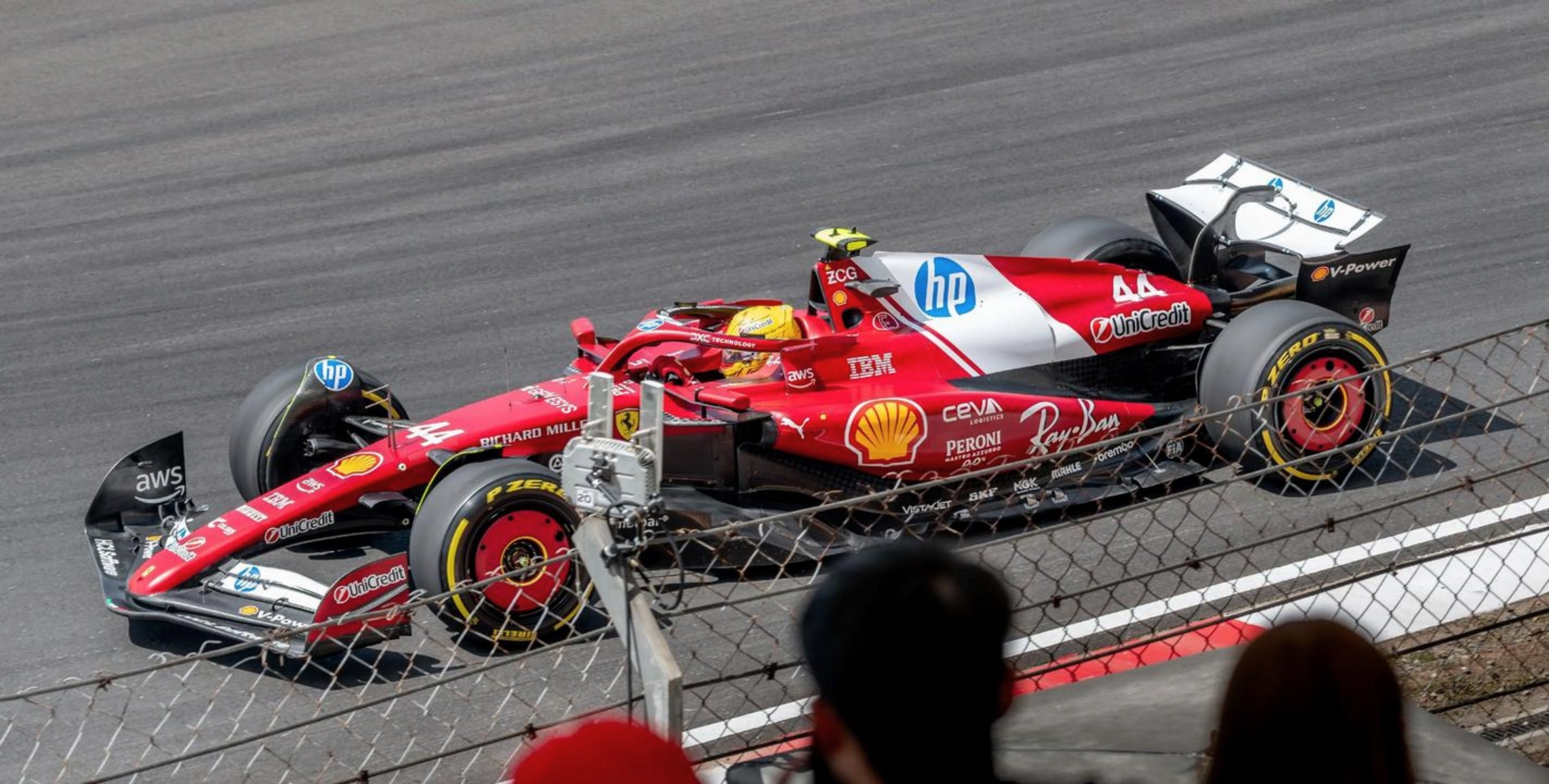 红牛二队轻取法拉利,汉密尔顿刷新纪录 红牛二队轻取法拉利,汉密尔顿刷新纪录