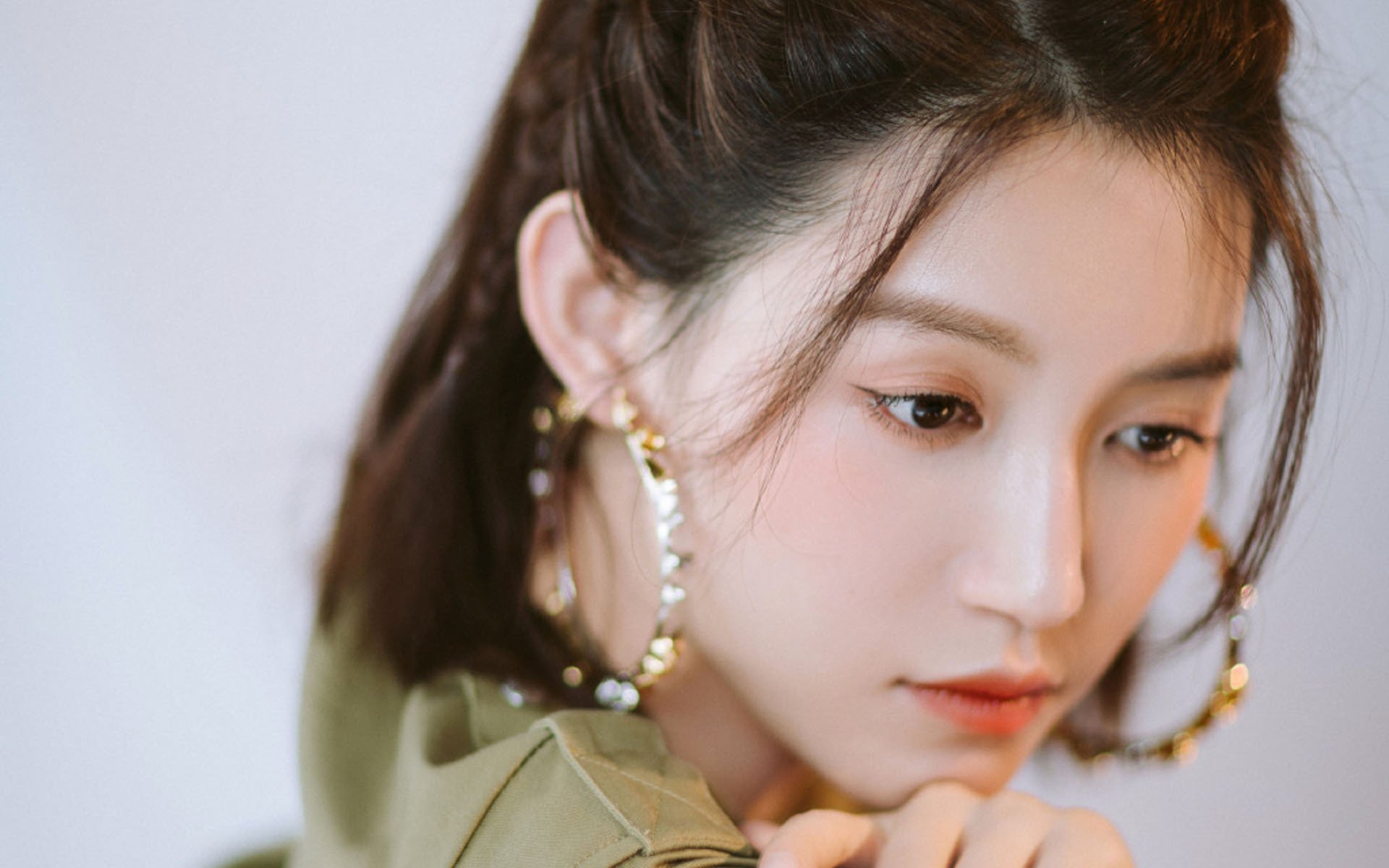 安哥拉鏖战玻利维亚,在高原与热浪之间,坎特一肩扛起攻防天地