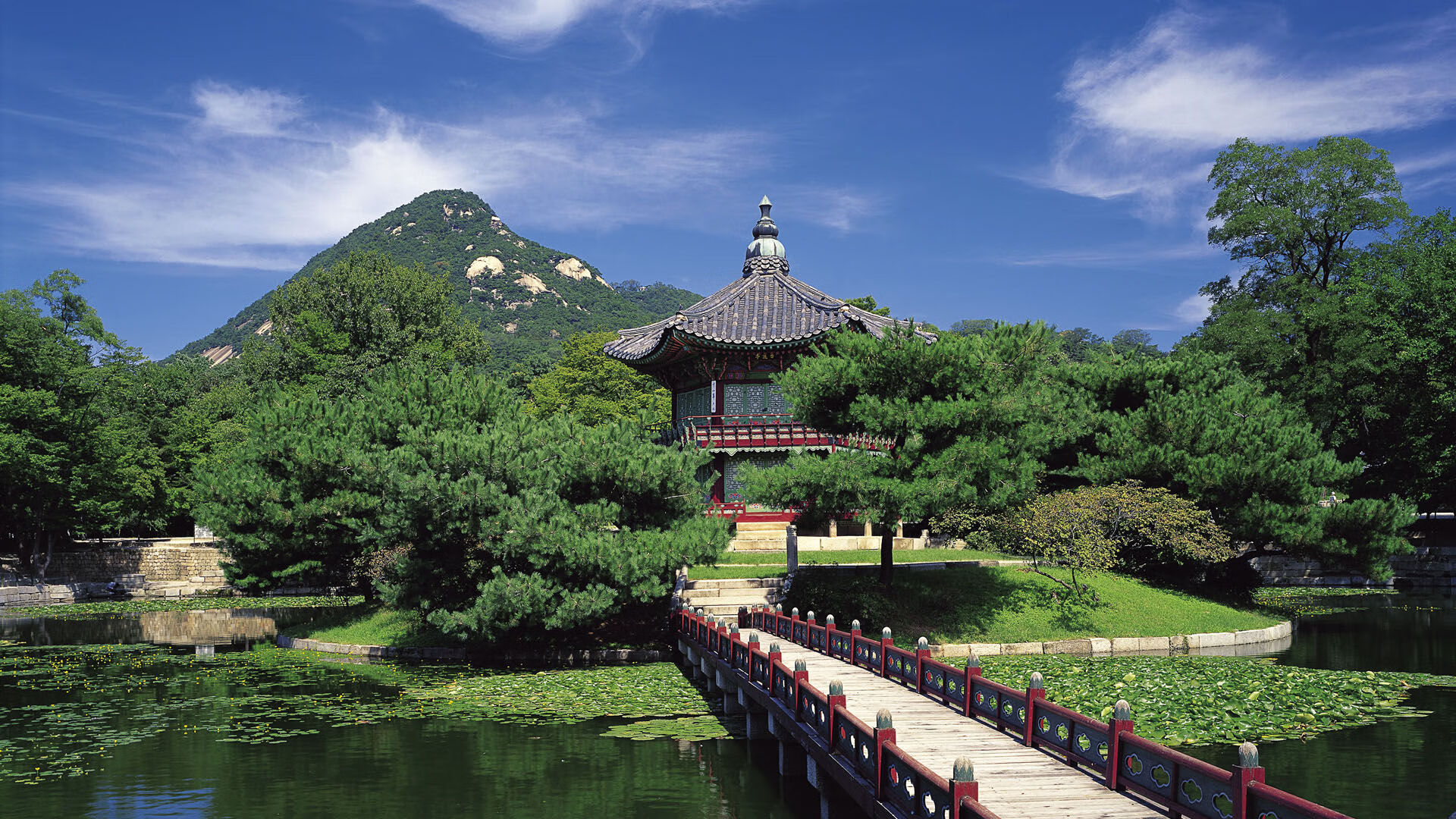 英格拉姆天神下凡统治攻防,吉林队团队火力全开强势压制雄鹿